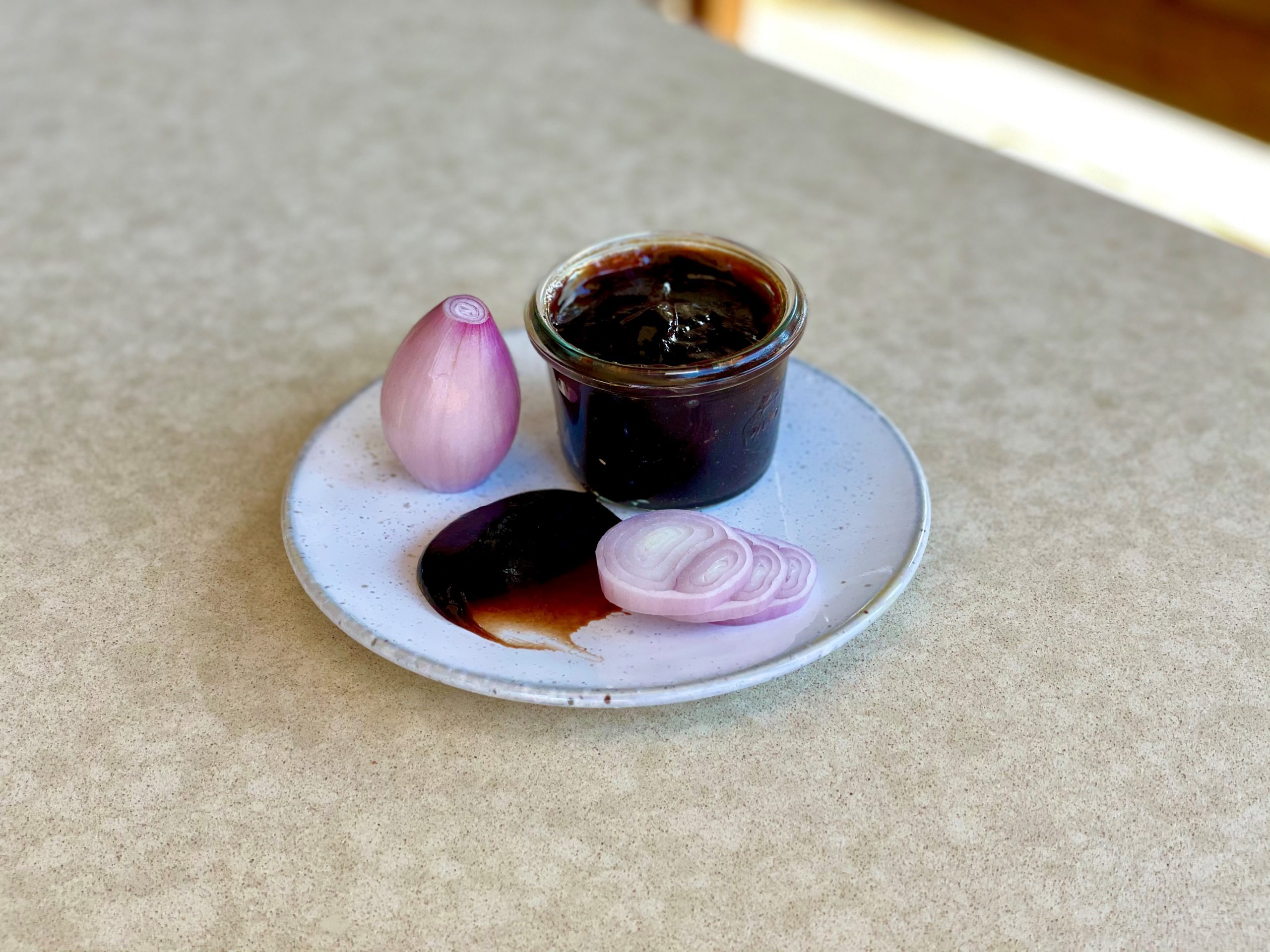 Red Wine Shallot Jam Round Pond Estate