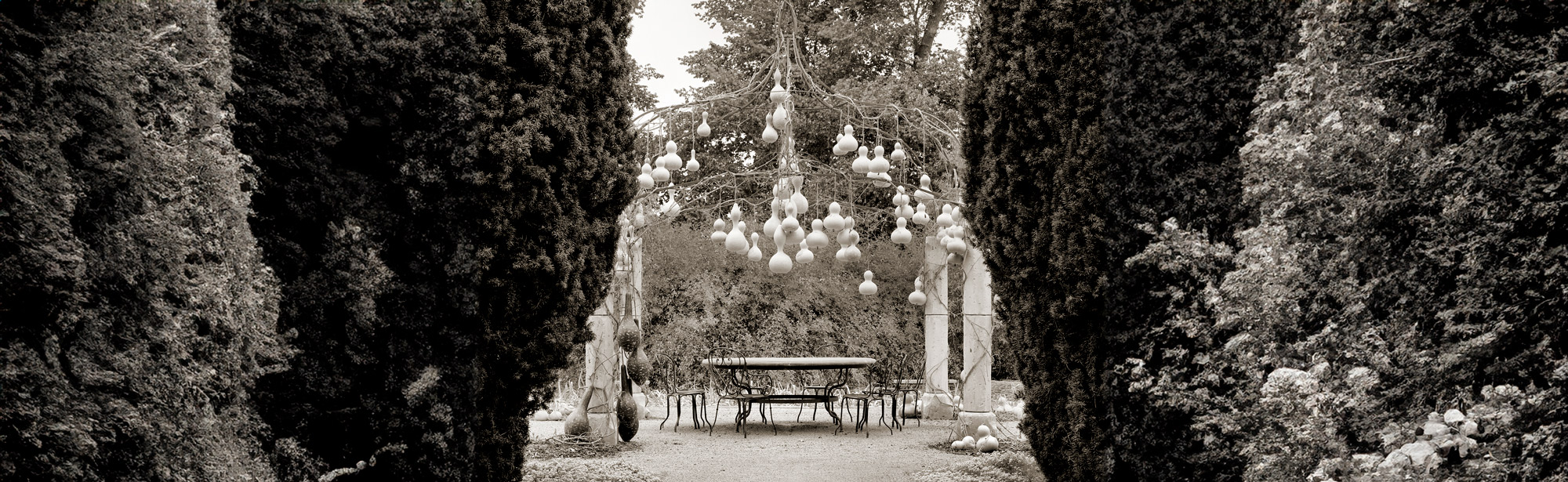 2014 Secret Garden - Round Pond Estate